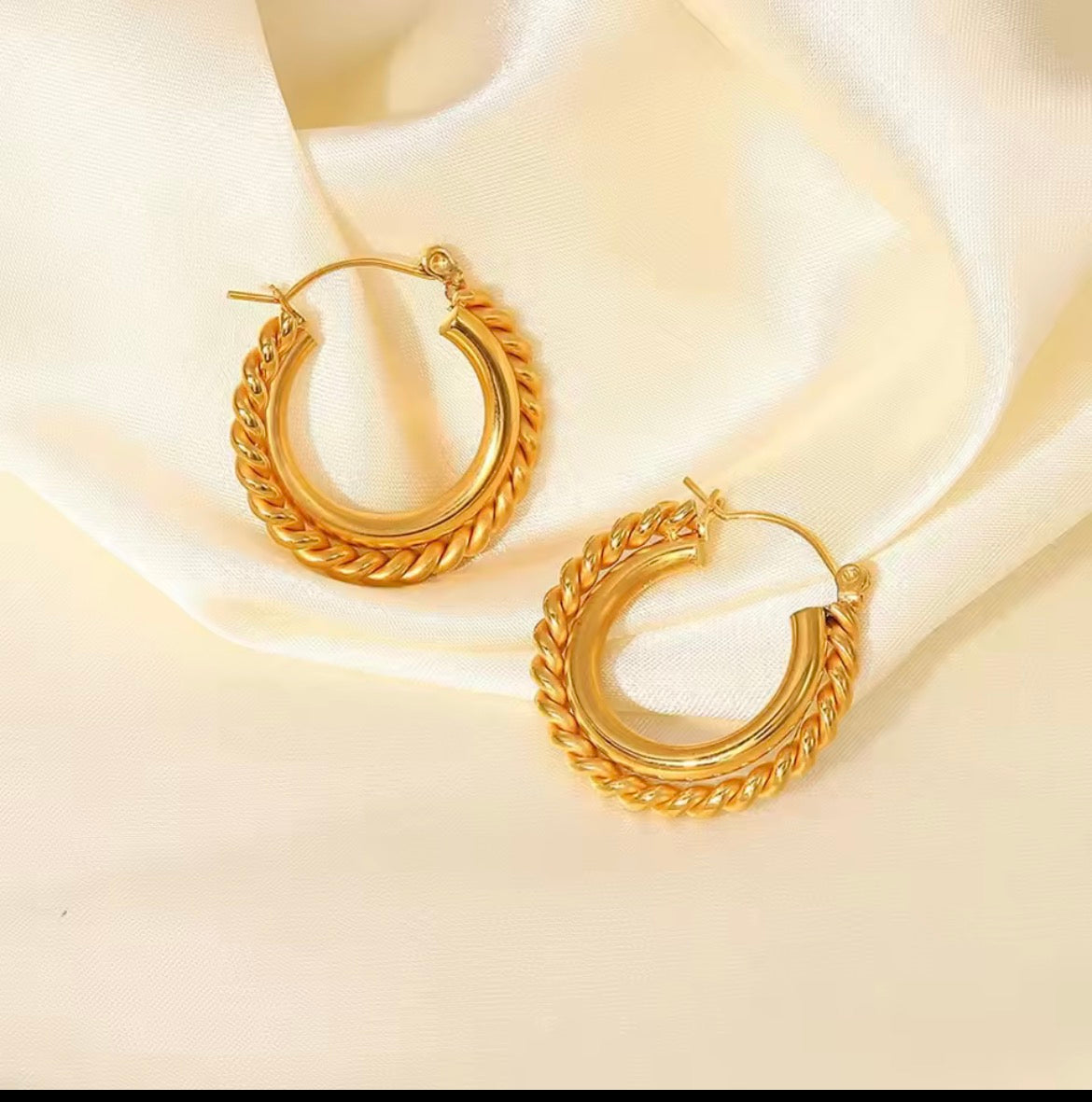 Pendientes de oro