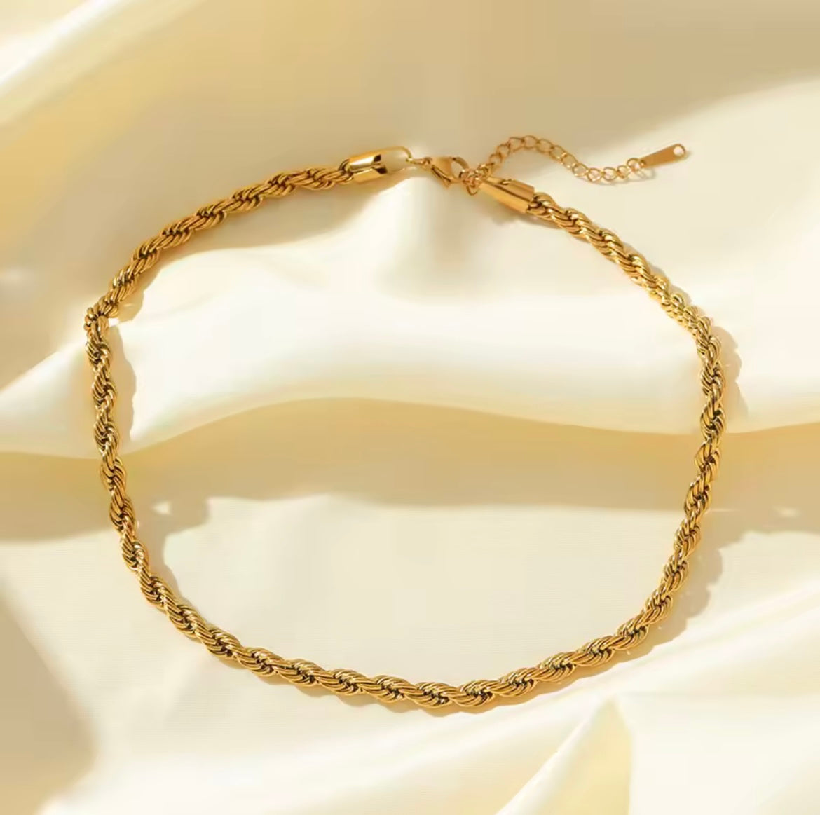 Cadena de oro 18k trenzada